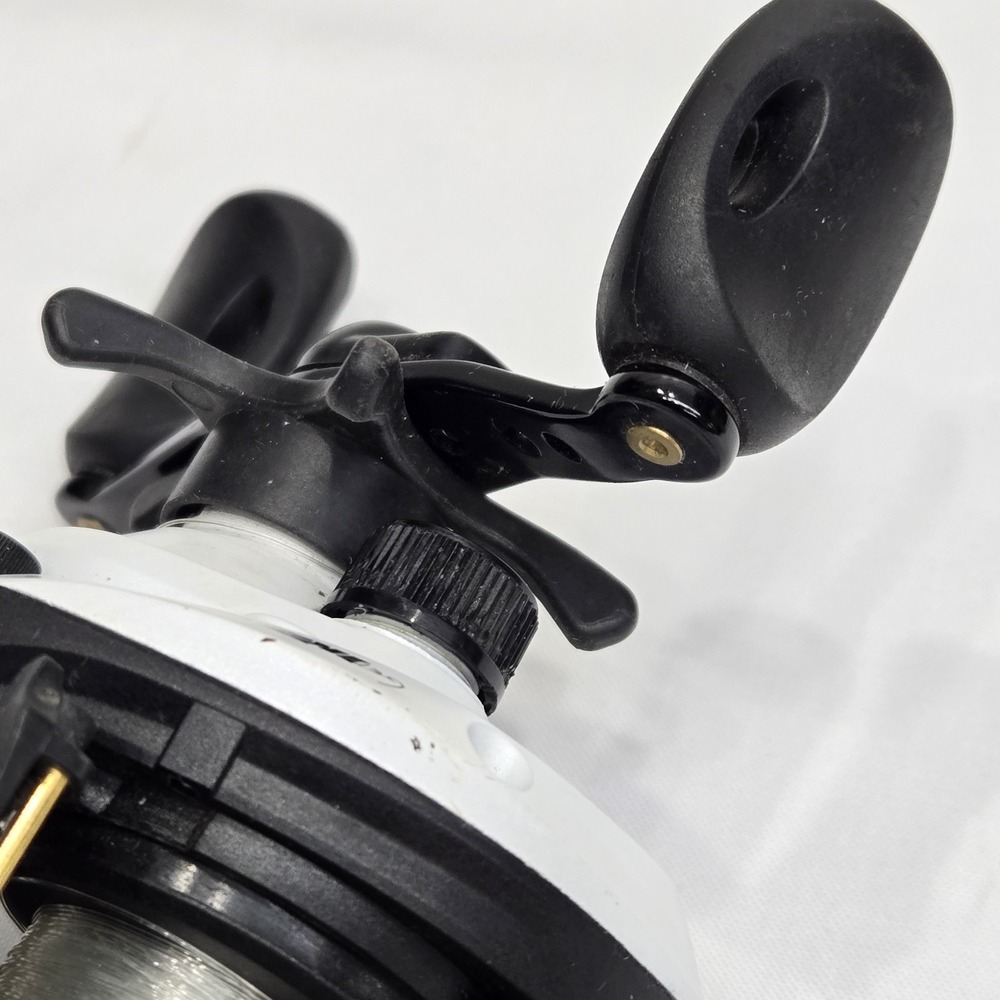 Abu Garcia Ike EZ Cast White Fishing Reel 3 Bearings 6:2:1 ratio IKEEZLP - Picture 12 of 12